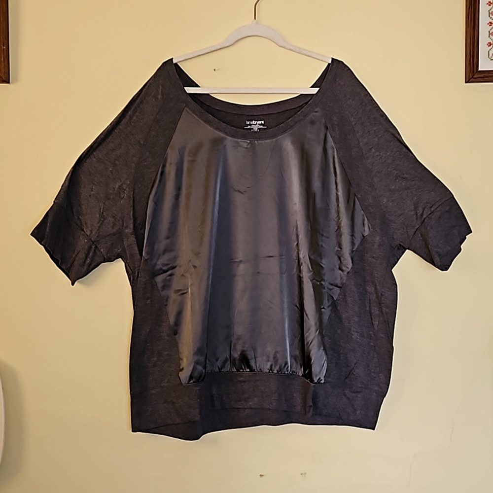 Lane Bryant Banded Tee w/Front Satin Panel Size 26/28 Original Owner